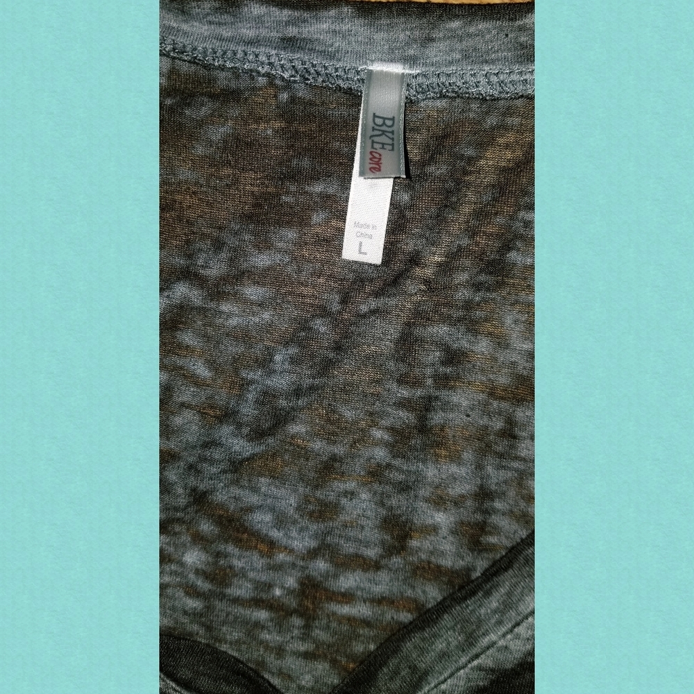 🆕️Women's BKE Core Top - Picture 2 of 3